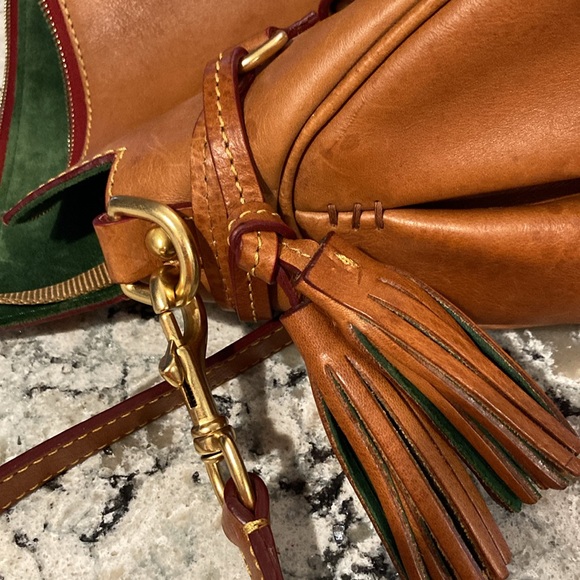 Dooney & Bourke brown leather satchel bag red lining, brass trim and zipper - Picture 13 of 16